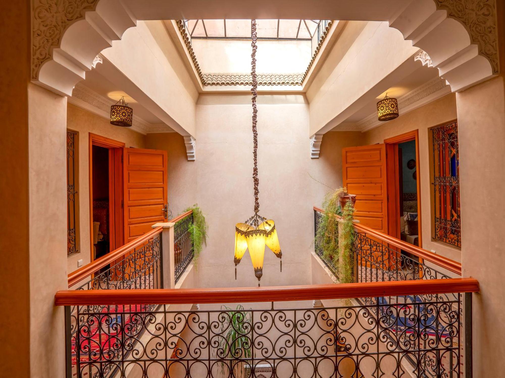 Riad Majdoulina Chez Jiji Марракеш Экстерьер фото